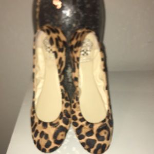 Vince Camuto, Leopard ballerina flats